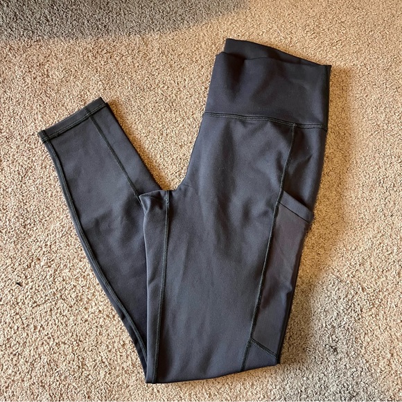 NWT Fabletics Leggings - Picture 1 of 9